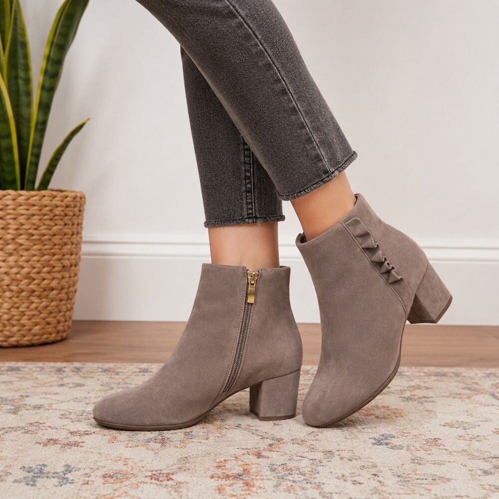 Carlos by Carlos Santana Brown Suede Ankle Booties 7M Western Boho Zip BERT